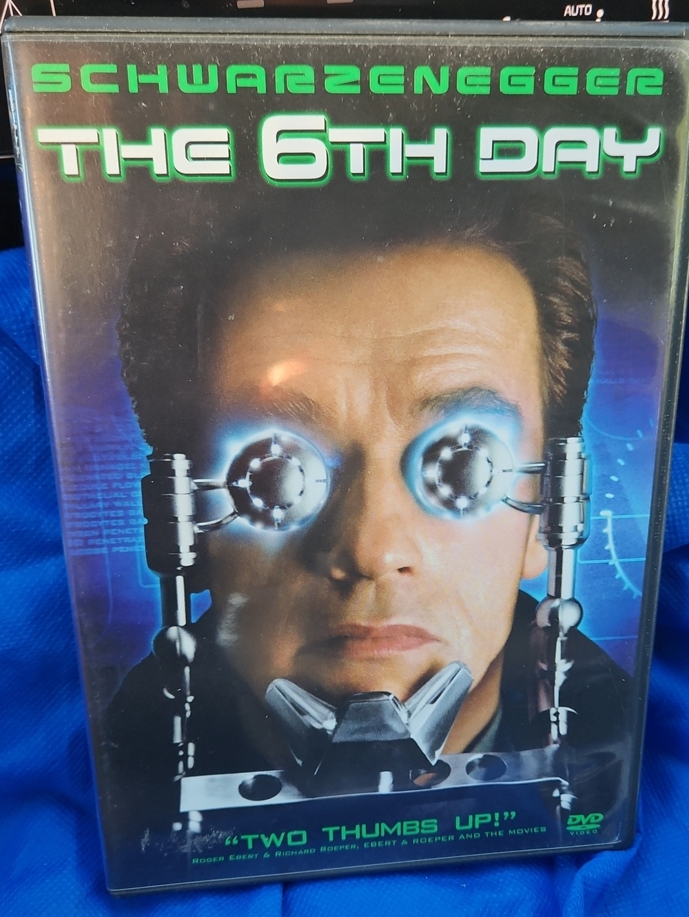 🌟3/$25🌟 The 6th Day DVD - Arnold Schwarzenegger